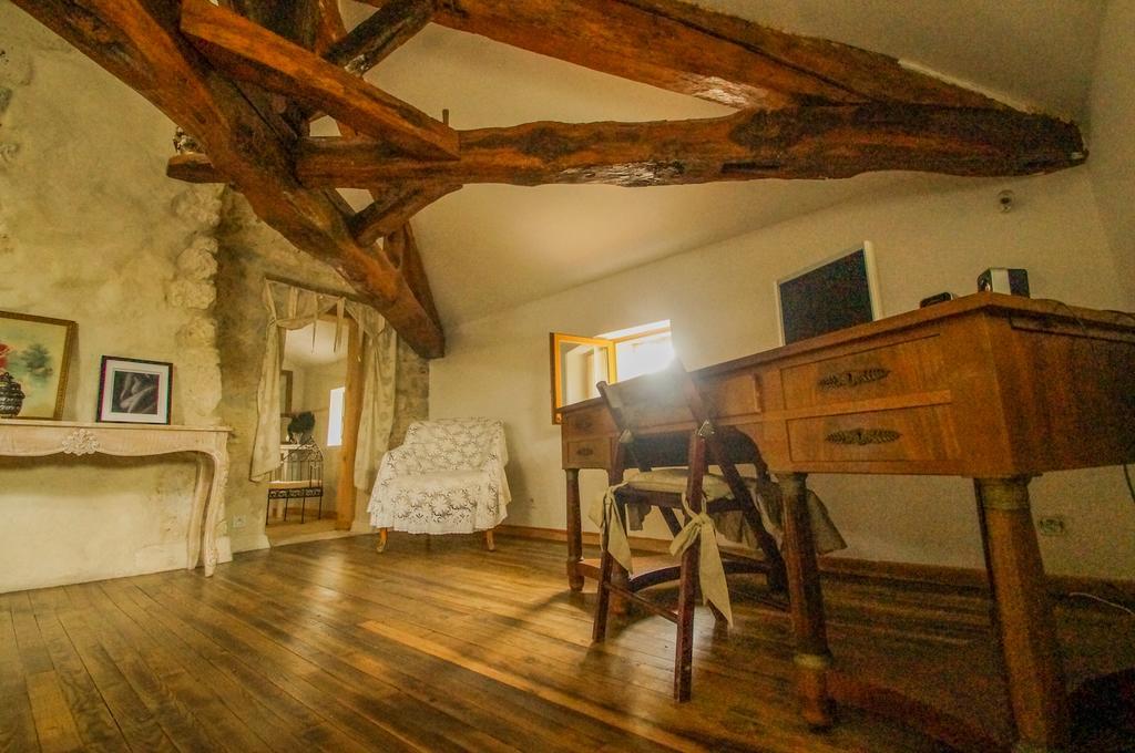 Chambres D'Hotes Domaine De La Rose Des Vents Castelnau-sur-lʼAuvignon Habitación foto