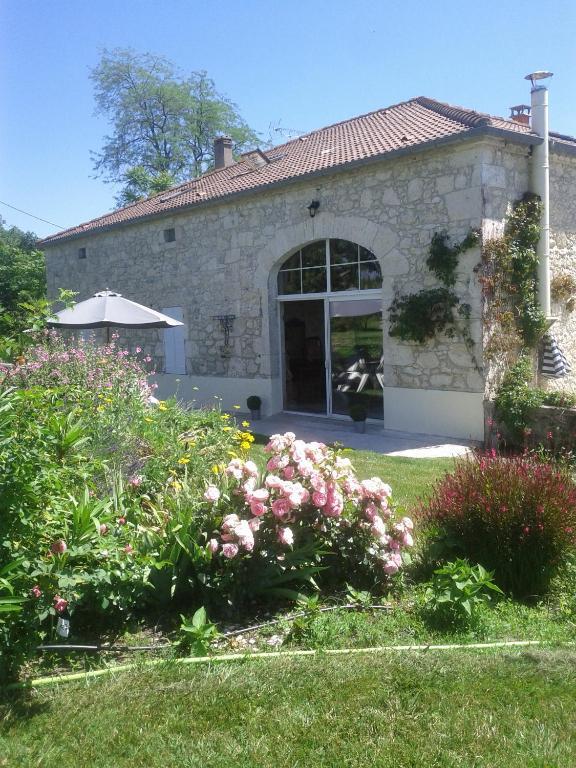 Chambres D'Hotes Domaine De La Rose Des Vents Castelnau-sur-lʼAuvignon Habitación foto